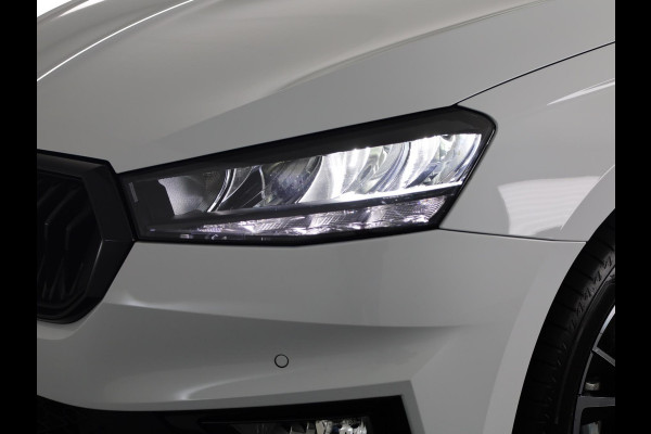 Škoda Fabia 1.0 TSI Monte Carlo 95 pk | Verlengde garantie | Navigatie via App | Parkeersensoren | Achteruitrijcamera | Stoelverwarming | Škoda Fabia 1.0 TSI Monte Carlo 95 pk | Verlengde garantie | Navigatie via App | Parkeersensoren | Achteruitrijcamera | Stoelverwarming |