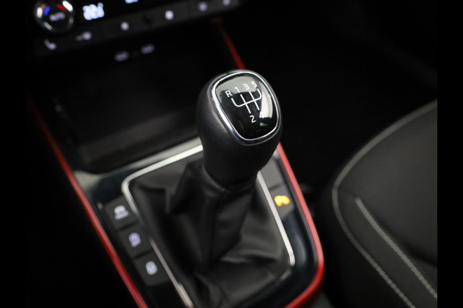 Škoda Fabia 1.0 TSI Monte Carlo 95 pk | Verlengde garantie | Navigatie via App | Parkeersensoren | Achteruitrijcamera | Stoelverwarming | Škoda Fabia 1.0 TSI Monte Carlo 95 pk | Verlengde garantie | Navigatie via App | Parkeersensoren | Achteruitrijcamera | Stoelverwarming |