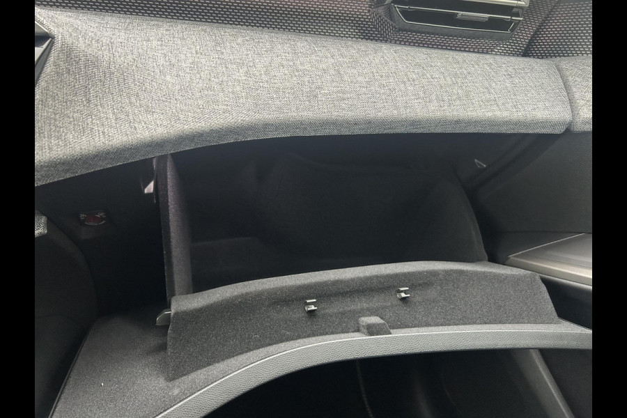 Peugeot 3008 1.2 Hybrid 136 GT | Elektr. achterklep | Adaptive cruise | Camera | Prijs is rijklaar