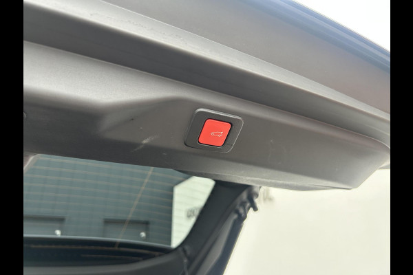 Peugeot 3008 1.2 Hybrid 136 GT | Elektr. achterklep | Adaptive cruise | Camera | Prijs is rijklaar