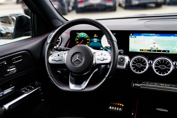 Mercedes-Benz EQB 250+ Business Edition 71 kWh | SOH 100% | Pano | Elektrisch verstelbare memorystoelen | Carbon | Leder/Alcantara Mercedes-Benz EQB 250+ Business Edition 71 kWh | SOH 100% | Pano | Elektrisch verstelbare memorystoelen | Carbon | Leder/Alcantara