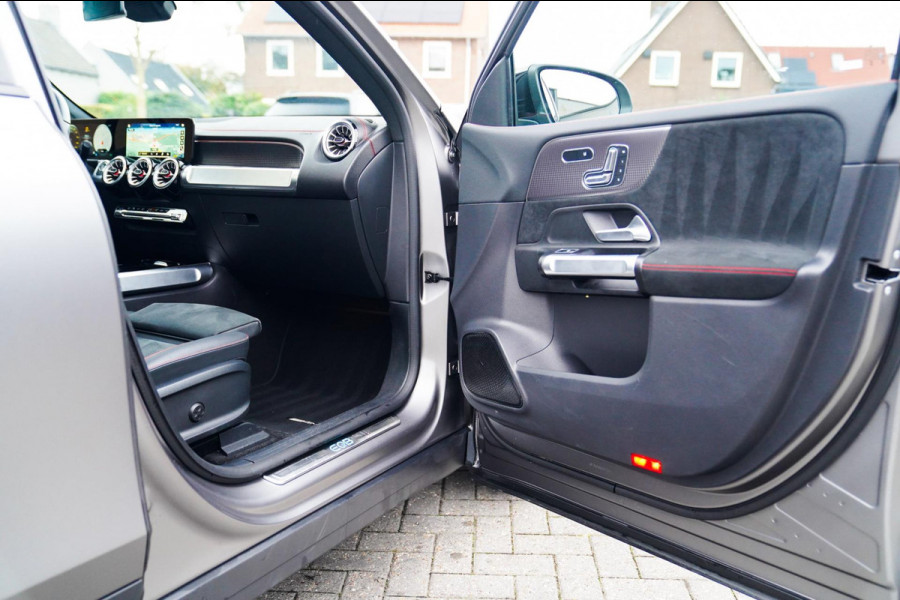 Mercedes-Benz EQB 250+ Business Edition 71 kWh | SOH 100% | Pano | Elektrisch verstelbare memorystoelen | Carbon | Leder/Alcantara Mercedes-Benz EQB 250+ Business Edition 71 kWh | SOH 100% | Pano | Elektrisch verstelbare memorystoelen | Carbon | Leder/Alcantara