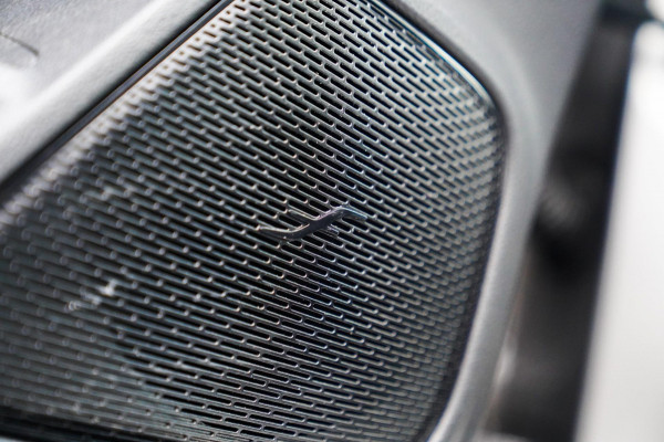 Mercedes-Benz EQB 250+ Business Edition 71 kWh | SOH 100% | Pano | Elektrisch verstelbare memorystoelen | Carbon | Leder/Alcantara Mercedes-Benz EQB 250+ Business Edition 71 kWh | SOH 100% | Pano | Elektrisch verstelbare memorystoelen | Carbon | Leder/Alcantara