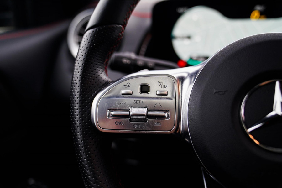 Mercedes-Benz EQB 250+ Business Edition 71 kWh | SOH 100% | Pano | Elektrisch verstelbare memorystoelen | Carbon | Leder/Alcantara Mercedes-Benz EQB 250+ Business Edition 71 kWh | SOH 100% | Pano | Elektrisch verstelbare memorystoelen | Carbon | Leder/Alcantara