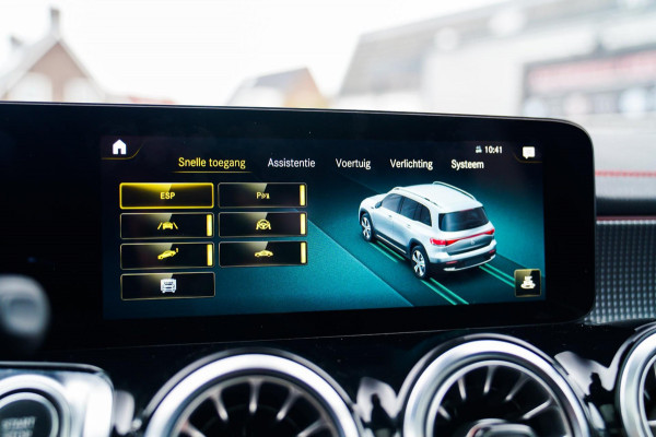Mercedes-Benz EQB 250+ Business Edition 71 kWh | SOH 100% | Pano | Elektrisch verstelbare memorystoelen | Carbon | Leder/Alcantara Mercedes-Benz EQB 250+ Business Edition 71 kWh | SOH 100% | Pano | Elektrisch verstelbare memorystoelen | Carbon | Leder/Alcantara
