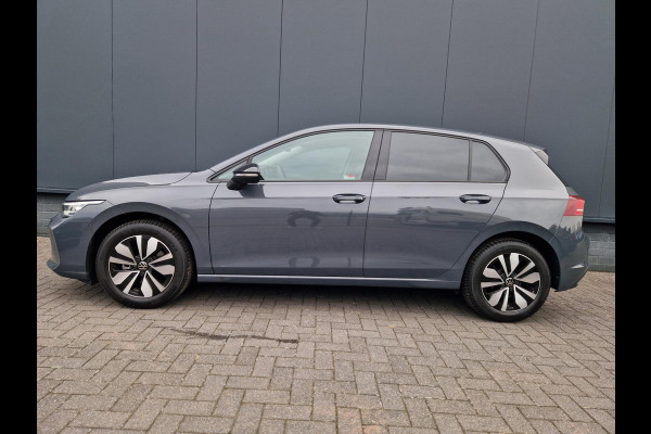 Volkswagen Golf 8.5 1.5 eTSI DSG Goal /ACC /Trekhaak /Winterpakket