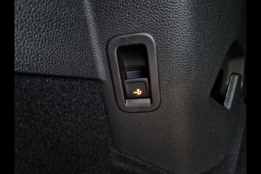 Volkswagen Golf 8.5 1.5 eTSI DSG Goal /ACC /Trekhaak /Winterpakket