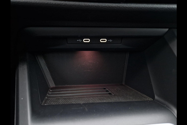 Volkswagen Golf 8.5 1.5 eTSI DSG Goal /ACC /Trekhaak /Winterpakket