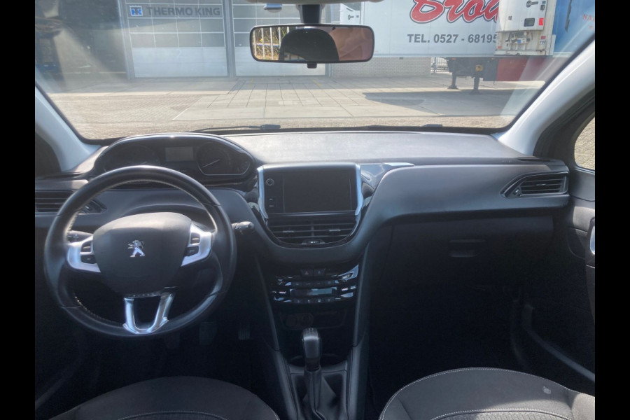 Peugeot 208 1.2 PureTech Allure Schuif/kanteldak! Apple Carplay
