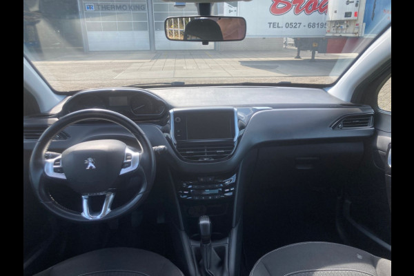 Peugeot 208 1.2 PureTech Allure Schuif/kanteldak! Apple Carplay