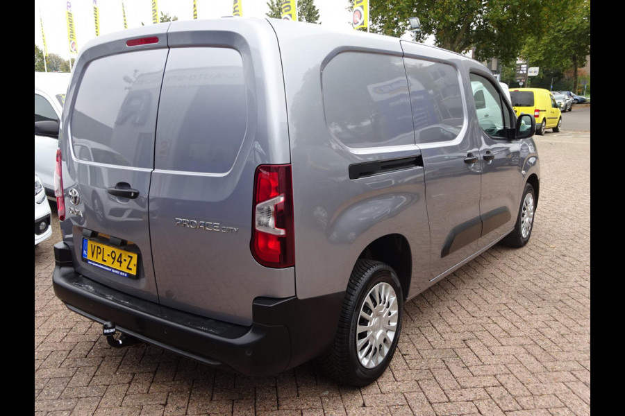 Toyota PROACE CITY 1.5 D-4D Navigator Long 130 PK NAVI CRUISE PDC