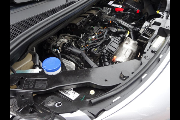 Toyota PROACE CITY 1.5 D-4D Navigator Long 130 PK NAVI CRUISE PDC