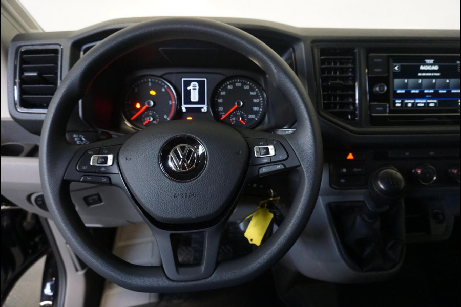 Volkswagen Crafter 30 2.0 TDI L3H3 Highline Airco|App Navi|Cruise Control|Camera|MF Stuurwiel Volkswagen Crafter 30 2.0 TDI L3H3 Highline Airco|App Navi|Cruise Control|Camera|MF Stuurwiel