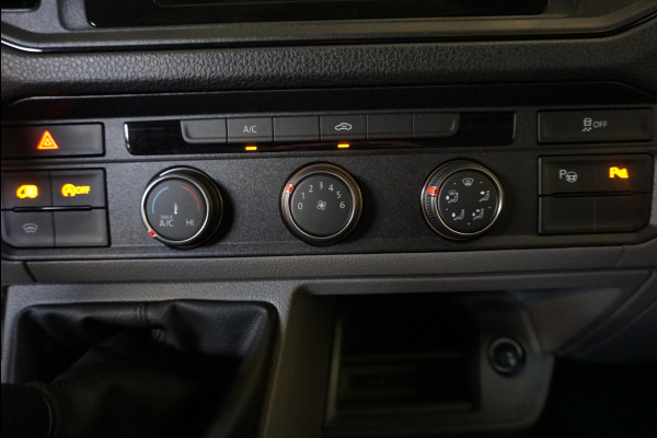 Volkswagen Crafter 30 2.0 TDI L3H3 Highline Airco|App Navi|Cruise Control|Camera|MF Stuurwiel Volkswagen Crafter 30 2.0 TDI L3H3 Highline Airco|App Navi|Cruise Control|Camera|MF Stuurwiel