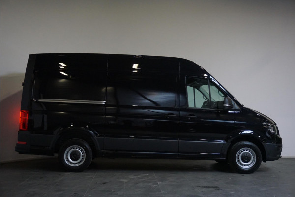 Volkswagen Crafter 30 2.0 TDI L3H3 Highline Airco|App Navi|Cruise Control|Camera|MF Stuurwiel Volkswagen Crafter 30 2.0 TDI L3H3 Highline Airco|App Navi|Cruise Control|Camera|MF Stuurwiel
