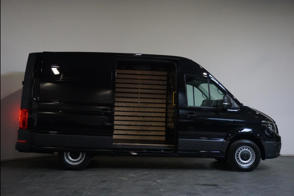 Volkswagen Crafter 30 2.0 TDI L3H3 Highline Airco|App Navi|Cruise Control|Camera|MF Stuurwiel Volkswagen Crafter 30 2.0 TDI L3H3 Highline Airco|App Navi|Cruise Control|Camera|MF Stuurwiel