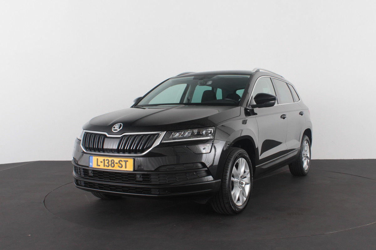 Škoda Karoq 1.5 TSI ACT Style 150pk Automaat/Camera/Trekhaak/ACC cruise control adaptief... Škoda Karoq 1.5 TSI ACT Style 150pk Automaat/Camera/Trekhaak/ACC cruise control adaptief...