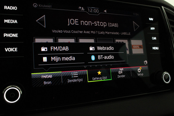 Škoda Karoq 1.5 TSI ACT Style 150pk Automaat/Camera/Trekhaak/ACC cruise control adaptief...