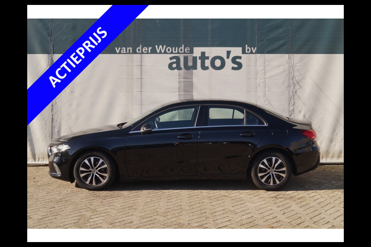 Mercedes-Benz A-Klasse 180d Automaat Business Solution -ECC-NAVI-DAB-CAM- Mercedes-Benz A-Klasse 180d Automaat Business Solution -ECC-NAVI-DAB-CAM-