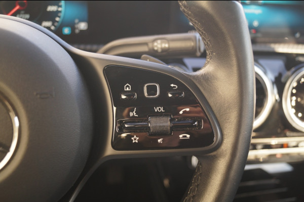 Mercedes-Benz A-Klasse 180d Automaat Business Solution -ECC-NAVI-DAB-CAM-