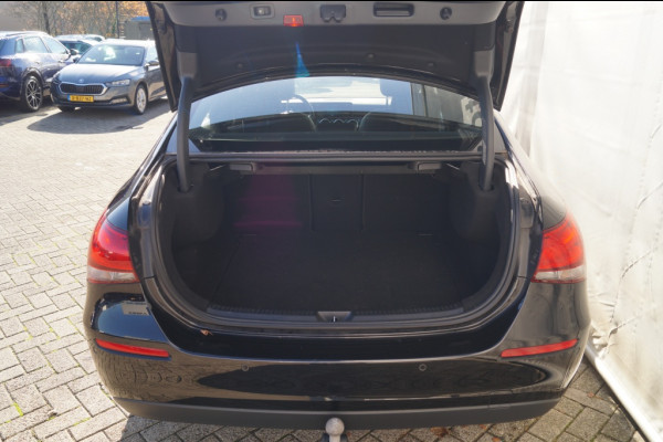 Mercedes-Benz A-Klasse 180d Automaat Business Solution -ECC-NAVI-DAB-CAM-