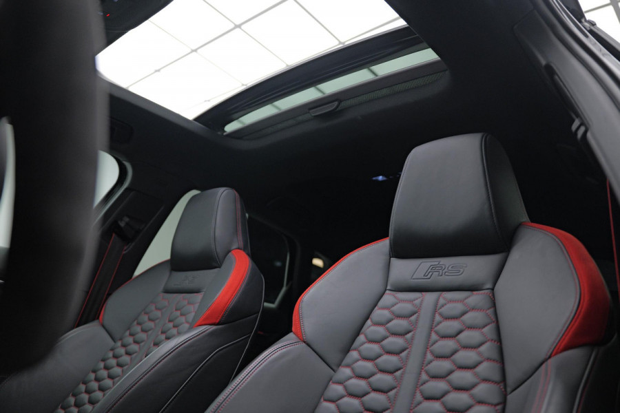 Audi RS3 Sportback 2.5 TFSI quattro |Keramisch|Pano|B&O|Dodehoek|HUD|