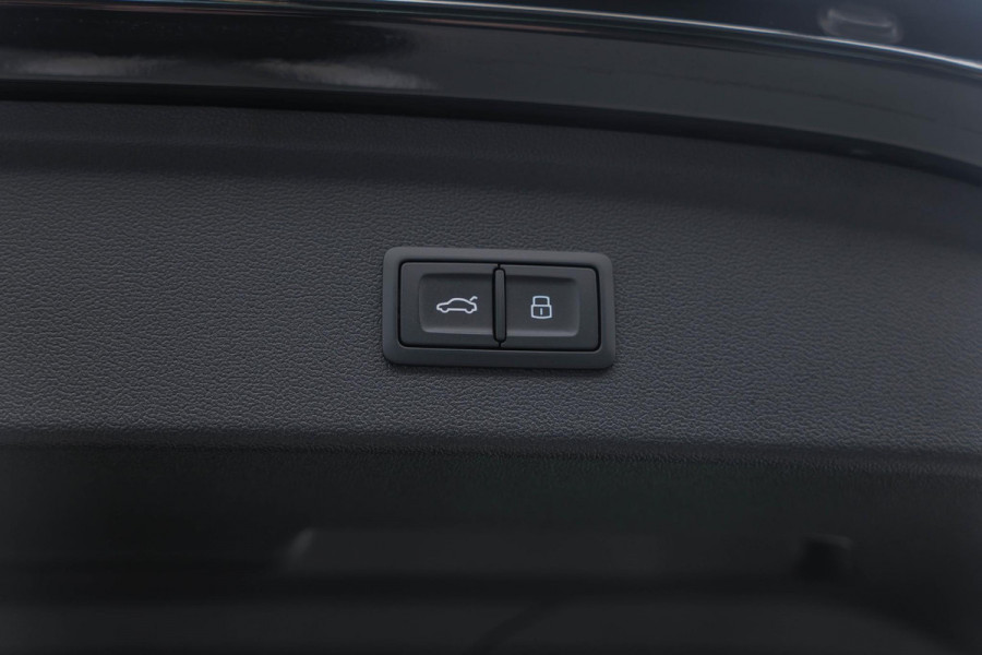 Audi RS3 Sportback 2.5 TFSI quattro |Keramisch|Pano|B&O|Dodehoek|HUD|