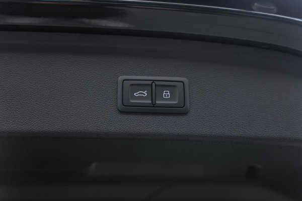 Audi RS3 Sportback 2.5 TFSI quattro |Keramisch|Pano|B&O|Dodehoek|HUD|