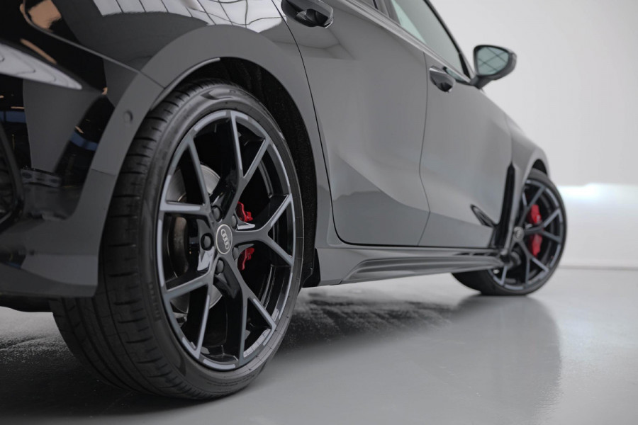 Audi RS3 Sportback 2.5 TFSI quattro |Keramisch|Pano|B&O|Dodehoek|HUD|