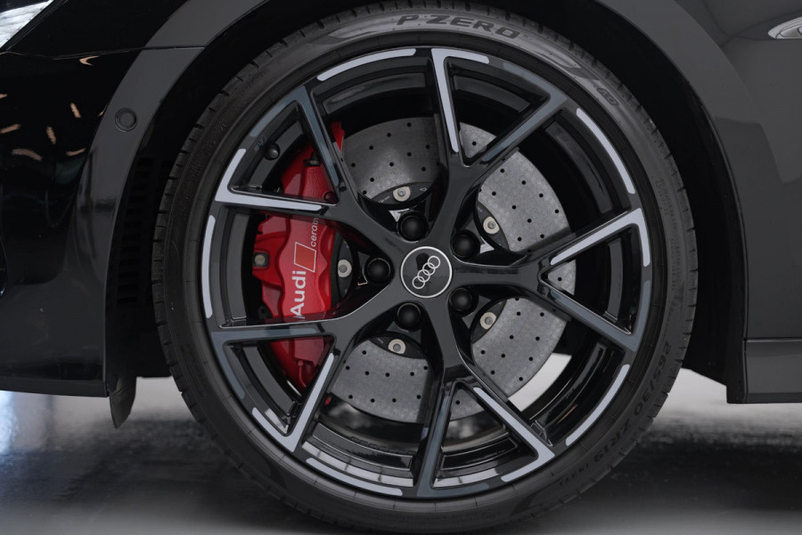 Audi RS3 Sportback 2.5 TFSI quattro |Keramisch|Pano|B&O|Dodehoek|HUD|