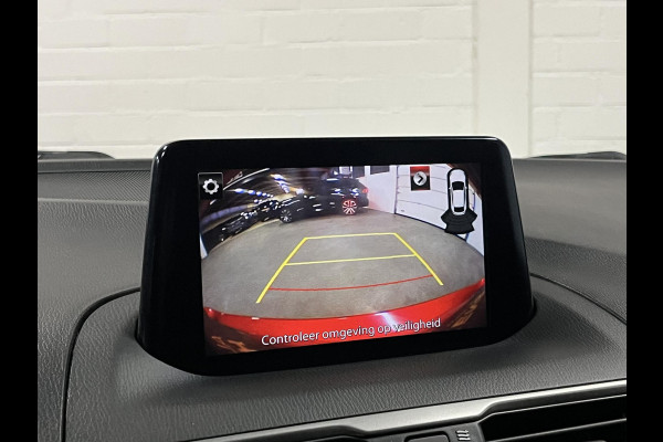 Mazda 3 2.0 SkyActiv-G 120 SkyLease GT Camera | Cruise-/Climate control | Head-up | Stuur-/Stoelverwarming | Navigatie Mazda 3 2.0 SkyActiv-G 120 SkyLease GT Camera | Cruise-/Climate control | Head-up | Stuur-/Stoelverwarming | Navigatie