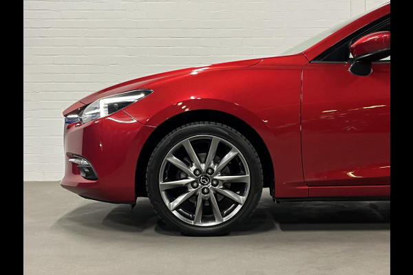 Mazda 3 2.0 SkyActiv-G 120 SkyLease GT Camera | Cruise-/Climate control | Head-up | Stuur-/Stoelverwarming | Navigatie Mazda 3 2.0 SkyActiv-G 120 SkyLease GT Camera | Cruise-/Climate control | Head-up | Stuur-/Stoelverwarming | Navigatie