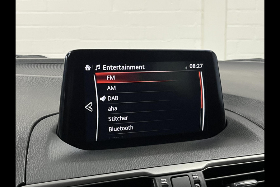 Mazda 3 2.0 SkyActiv-G 120 SkyLease GT Camera | Cruise-/Climate control | Head-up | Stuur-/Stoelverwarming | Navigatie Mazda 3 2.0 SkyActiv-G 120 SkyLease GT Camera | Cruise-/Climate control | Head-up | Stuur-/Stoelverwarming | Navigatie