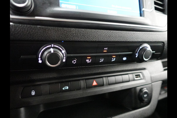Peugeot Expert 145PK Automaat L3 Trekhaak Navigatie parkeersensoren Airco 3 zits cruise control Peugeot Expert 145PK Automaat L3 Trekhaak Navigatie parkeersensoren Airco 3 zits cruise control