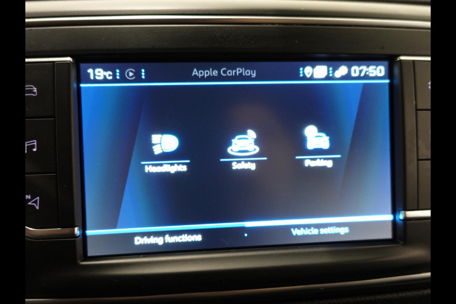 Peugeot Expert 145PK Automaat L3 Trekhaak Navigatie parkeersensoren Airco 3 zits cruise control Peugeot Expert 145PK Automaat L3 Trekhaak Navigatie parkeersensoren Airco 3 zits cruise control