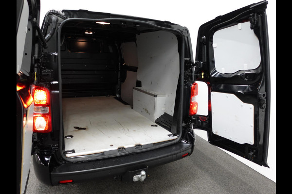 Peugeot Expert 145PK Automaat L3 Trekhaak Navigatie parkeersensoren Airco 3 zits cruise control Peugeot Expert 145PK Automaat L3 Trekhaak Navigatie parkeersensoren Airco 3 zits cruise control