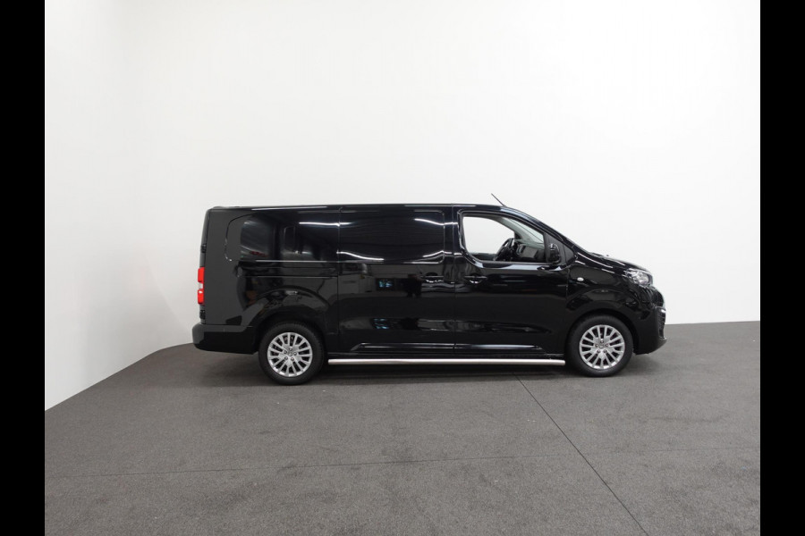 Peugeot Expert 145PK Automaat L3 Trekhaak Navigatie parkeersensoren Airco 3 zits cruise control Peugeot Expert 145PK Automaat L3 Trekhaak Navigatie parkeersensoren Airco 3 zits cruise control