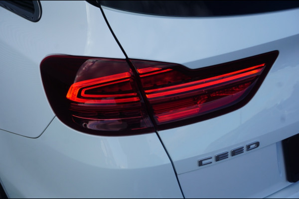 Kia Ceed Sportswagon 140PK PHEV DynamicLine CARPLAY | CLIMA | WINTERPACK | CRUISE!
