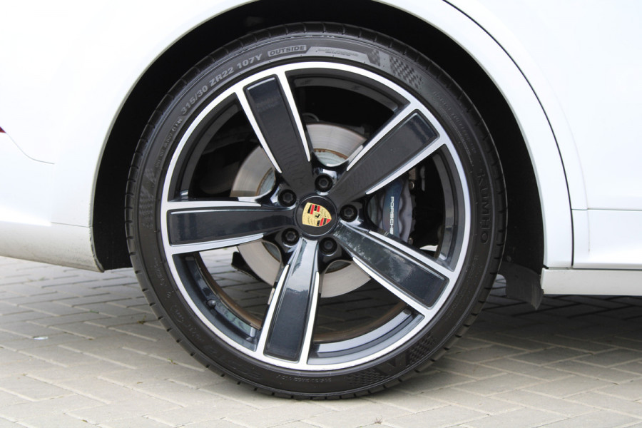 Porsche Cayenne Coupé 3.0 E-Hybrid Platinum Edition | PANO | HUD | 360 | SPORT DESIGN | LUCHTVERING | ELEK.TREKHAAK | Porsche Cayenne Coupé 3.0 E-Hybrid Platinum Edition | PANO | HUD | 360 | SPORT DESIGN | LUCHTVERING | ELEK.TREKHAAK |
