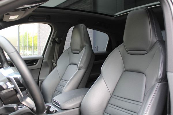 Porsche Cayenne Coupé 3.0 E-Hybrid Platinum Edition | PANO | HUD | 360 | SPORT DESIGN | LUCHTVERING | ELEK.TREKHAAK | Porsche Cayenne Coupé 3.0 E-Hybrid Platinum Edition | PANO | HUD | 360 | SPORT DESIGN | LUCHTVERING | ELEK.TREKHAAK |