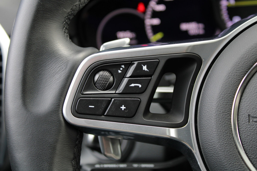 Porsche Cayenne Coupé 3.0 E-Hybrid Platinum Edition | PANO | HUD | 360 | SPORT DESIGN | LUCHTVERING | ELEK.TREKHAAK | Porsche Cayenne Coupé 3.0 E-Hybrid Platinum Edition | PANO | HUD | 360 | SPORT DESIGN | LUCHTVERING | ELEK.TREKHAAK |