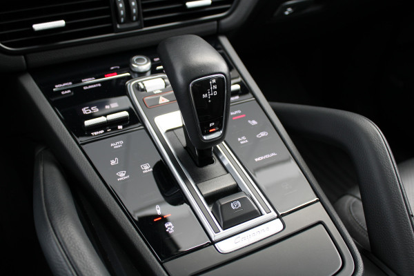 Porsche Cayenne Coupé 3.0 E-Hybrid Platinum Edition | PANO | HUD | 360 | SPORT DESIGN | LUCHTVERING | ELEK.TREKHAAK | Porsche Cayenne Coupé 3.0 E-Hybrid Platinum Edition | PANO | HUD | 360 | SPORT DESIGN | LUCHTVERING | ELEK.TREKHAAK |