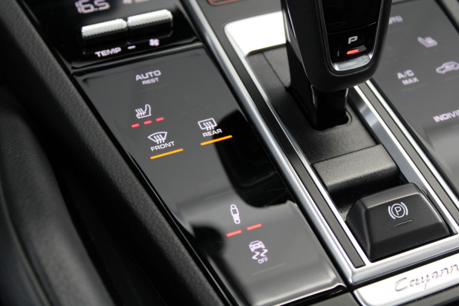 Porsche Cayenne Coupé 3.0 E-Hybrid Platinum Edition | PANO | HUD | 360 | SPORT DESIGN | LUCHTVERING | ELEK.TREKHAAK | Porsche Cayenne Coupé 3.0 E-Hybrid Platinum Edition | PANO | HUD | 360 | SPORT DESIGN | LUCHTVERING | ELEK.TREKHAAK |