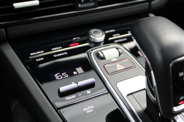 Porsche Cayenne Coupé 3.0 E-Hybrid Platinum Edition | PANO | HUD | 360 | SPORT DESIGN | LUCHTVERING | ELEK.TREKHAAK | Porsche Cayenne Coupé 3.0 E-Hybrid Platinum Edition | PANO | HUD | 360 | SPORT DESIGN | LUCHTVERING | ELEK.TREKHAAK |