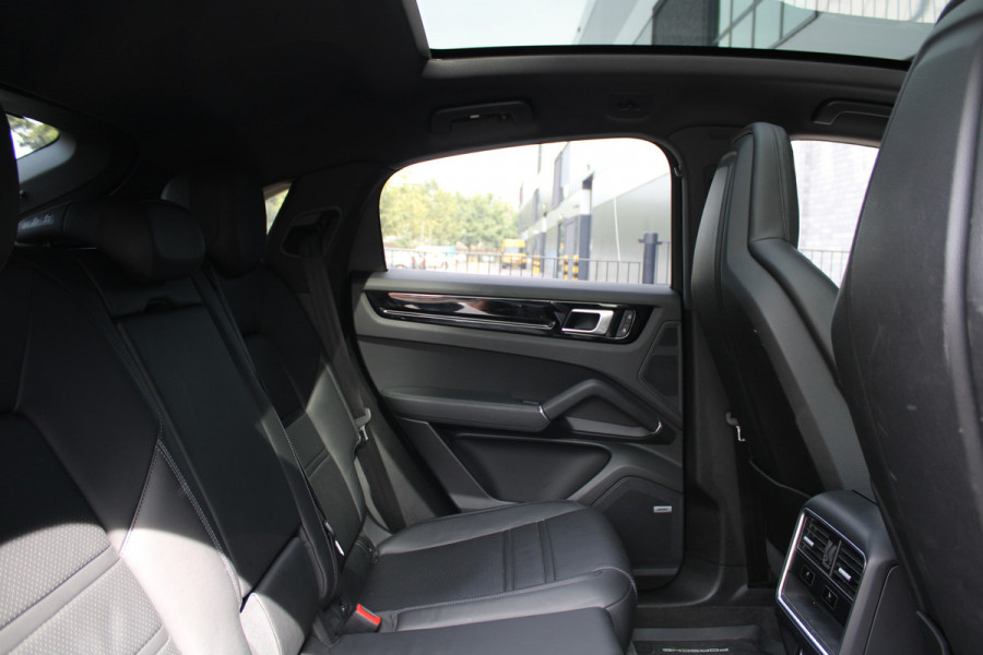 Porsche Cayenne Coupé 3.0 E-Hybrid Platinum Edition | PANO | HUD | 360 | SPORT DESIGN | LUCHTVERING | ELEK.TREKHAAK | Porsche Cayenne Coupé 3.0 E-Hybrid Platinum Edition | PANO | HUD | 360 | SPORT DESIGN | LUCHTVERING | ELEK.TREKHAAK |