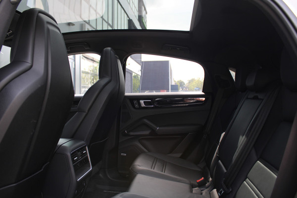 Porsche Cayenne Coupé 3.0 E-Hybrid Platinum Edition | PANO | HUD | 360 | SPORT DESIGN | LUCHTVERING | ELEK.TREKHAAK | Porsche Cayenne Coupé 3.0 E-Hybrid Platinum Edition | PANO | HUD | 360 | SPORT DESIGN | LUCHTVERING | ELEK.TREKHAAK |