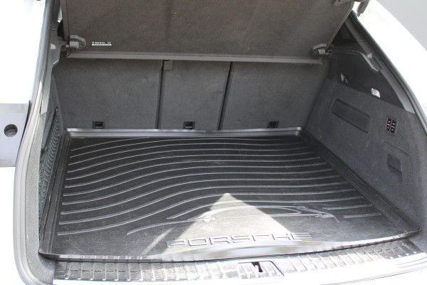 Porsche Cayenne Coupé 3.0 E-Hybrid Platinum Edition | PANO | HUD | 360 | SPORT DESIGN | LUCHTVERING | ELEK.TREKHAAK | Porsche Cayenne Coupé 3.0 E-Hybrid Platinum Edition | PANO | HUD | 360 | SPORT DESIGN | LUCHTVERING | ELEK.TREKHAAK |