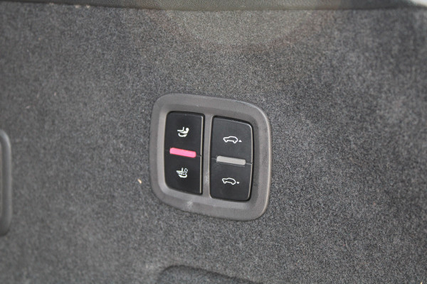 Porsche Cayenne Coupé 3.0 E-Hybrid Platinum Edition | PANO | HUD | 360 | SPORT DESIGN | LUCHTVERING | ELEK.TREKHAAK | Porsche Cayenne Coupé 3.0 E-Hybrid Platinum Edition | PANO | HUD | 360 | SPORT DESIGN | LUCHTVERING | ELEK.TREKHAAK |