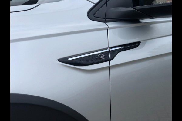 Volkswagen Taigo 1.5 TSI R-Line | Pano, Virt. Cockp., ACC, Camera, Stoelverw., Carplay/Android, Climate | Dealeronderhouden | NAP