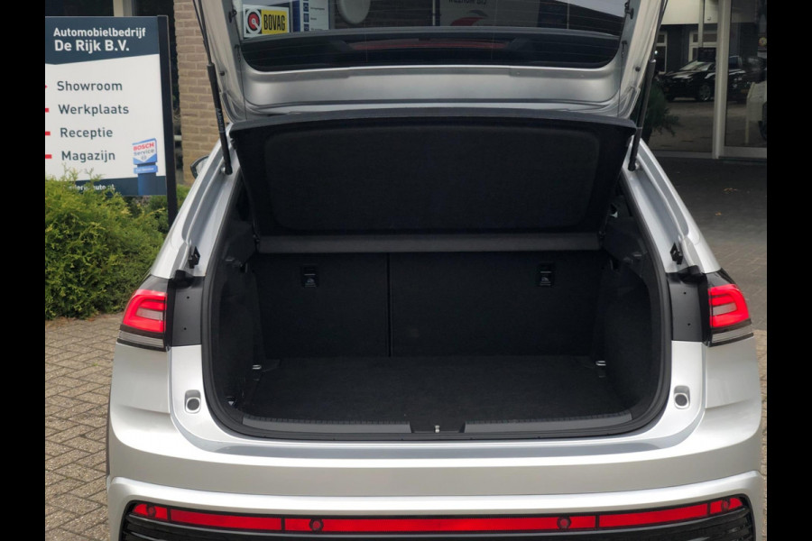 Volkswagen Taigo 1.5 TSI R-Line | Pano, Virt. Cockp., ACC, Camera, Stoelverw., Carplay/Android, Climate | Dealeronderhouden | NAP